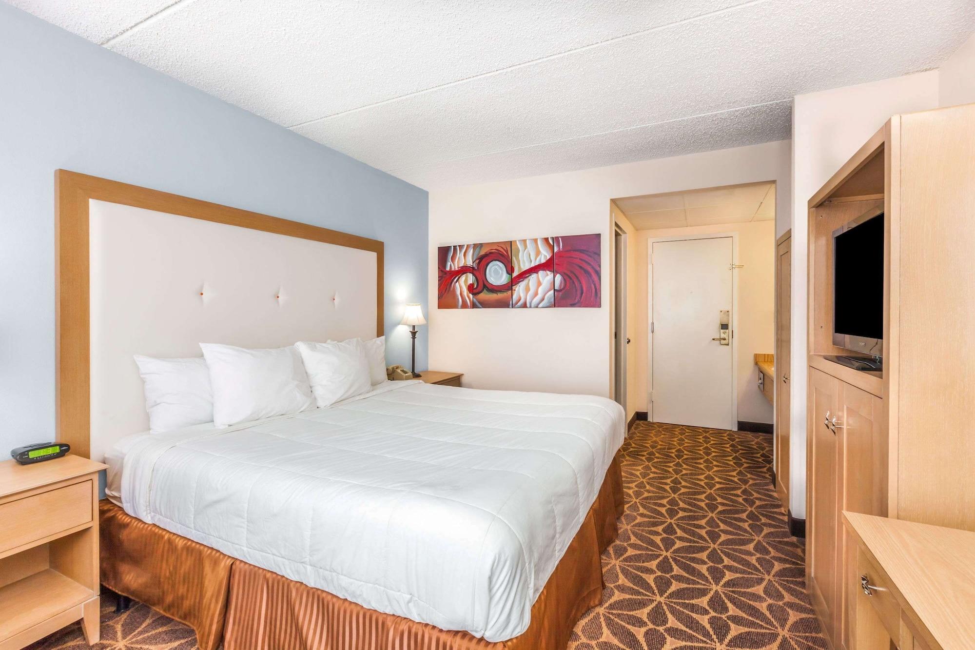 Days Inn Syracuse East Syracuse Exteriér fotografie