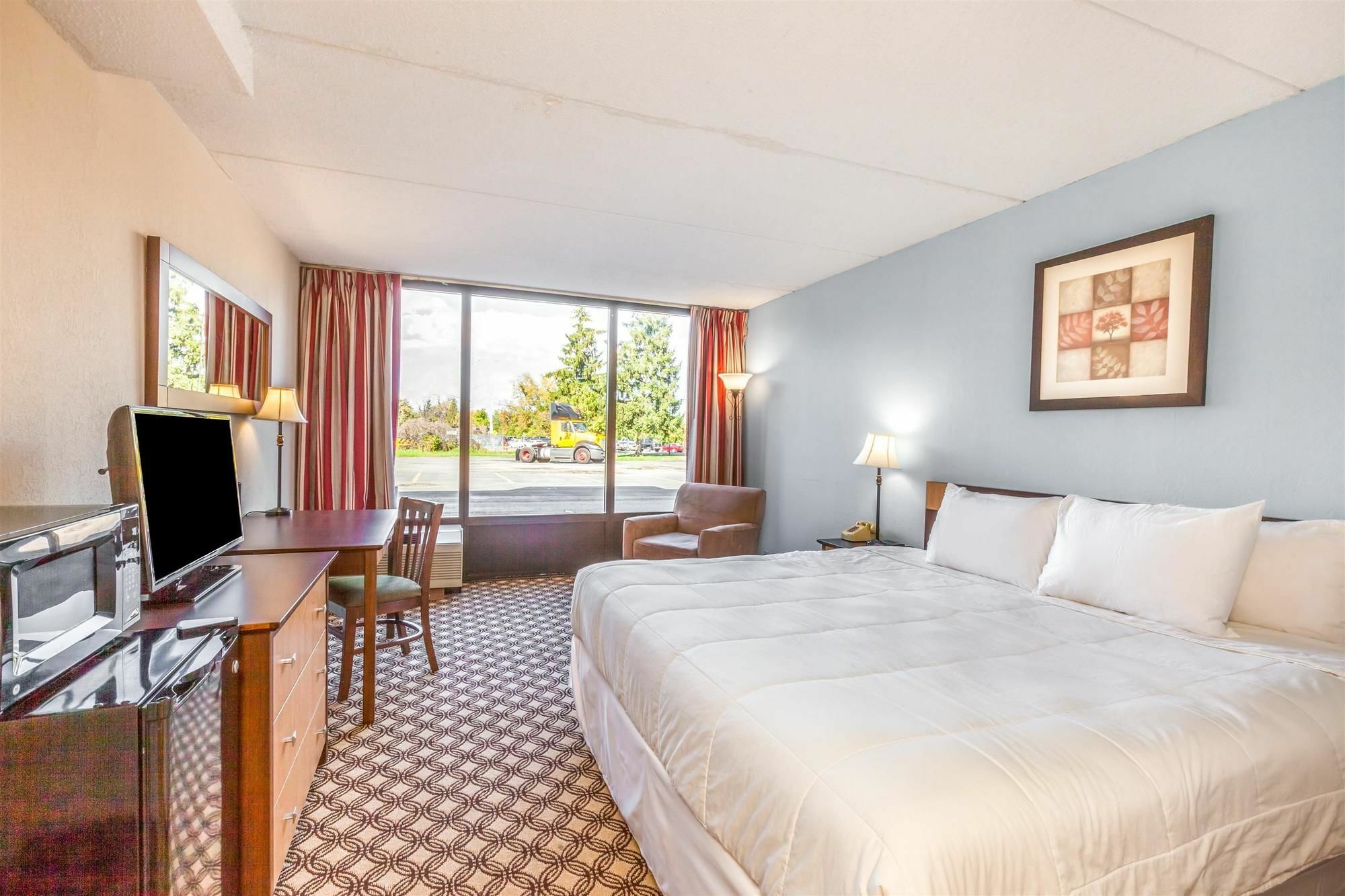 Days Inn Syracuse East Syracuse Exteriér fotografie